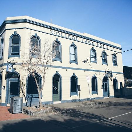 College Lawn Hotel Melbourne Bagian luar foto